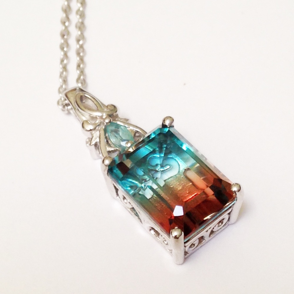 Beachy Quartz Pendant - Picture 3 of 4